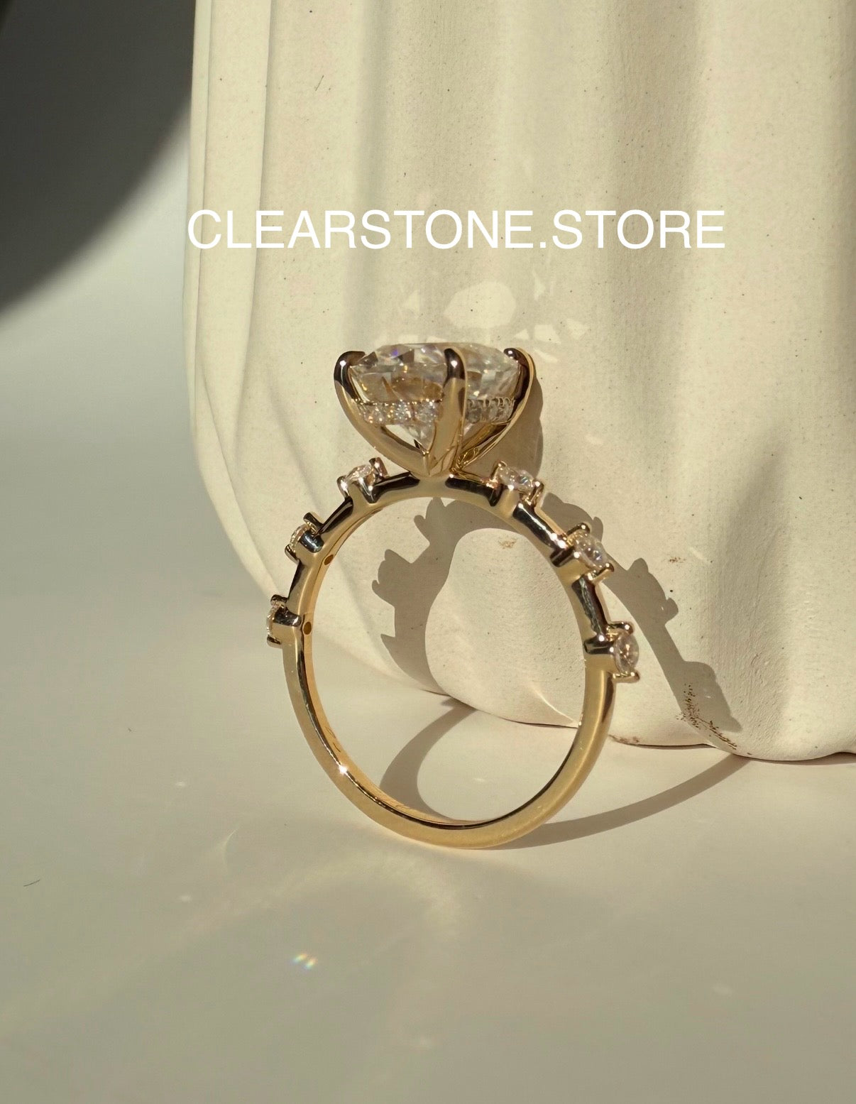 14K YG THE NAOMI (OVAL, 3 Carat) SIZE: 6.5