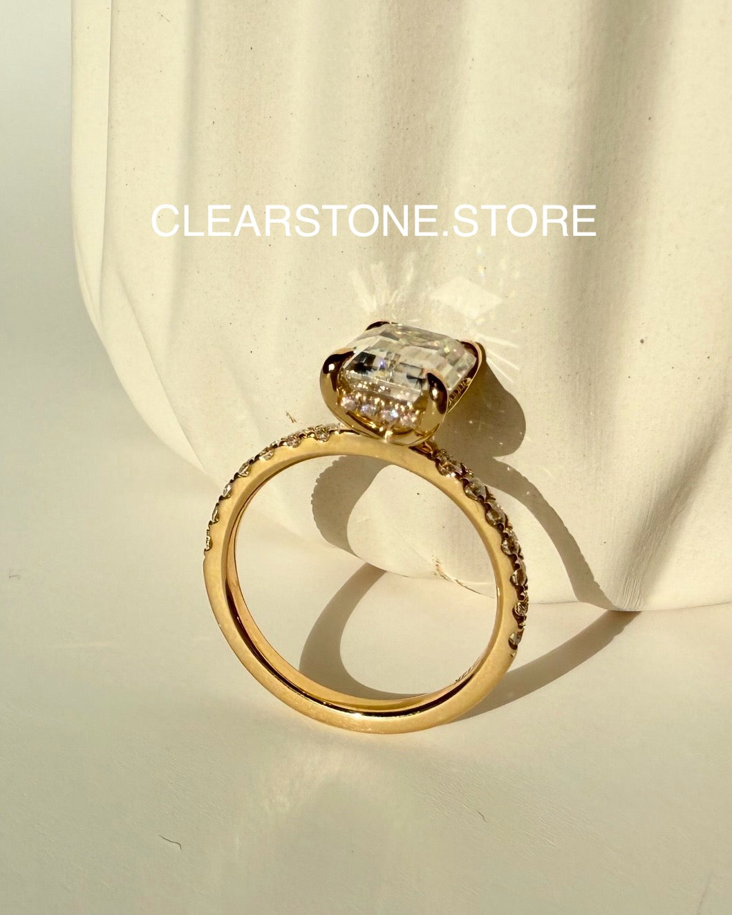 THE EDEN (EMERALD, 3 Carat) LAB DIAMOND