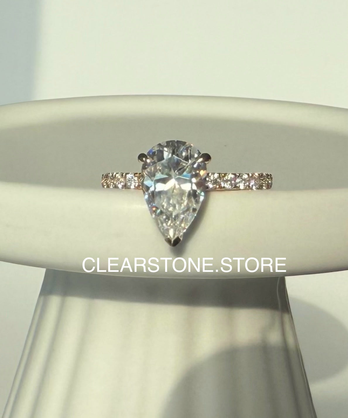 THE EVA (PEAR, 3 Carat) LAB DIAMOND